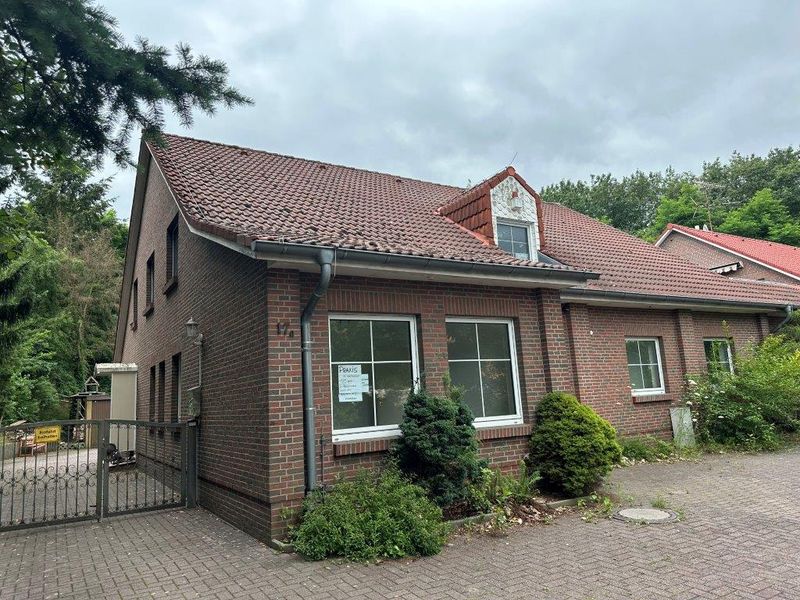 Großzügige 5-Zimmer-Wohnung/Praxis in Spremberg